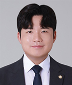 옥동준 행정재경위원회 위원사진